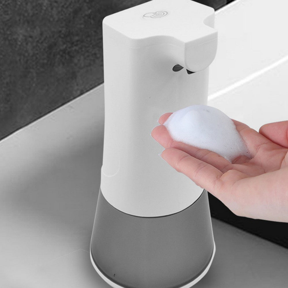 Automatic foam washing mobile phone