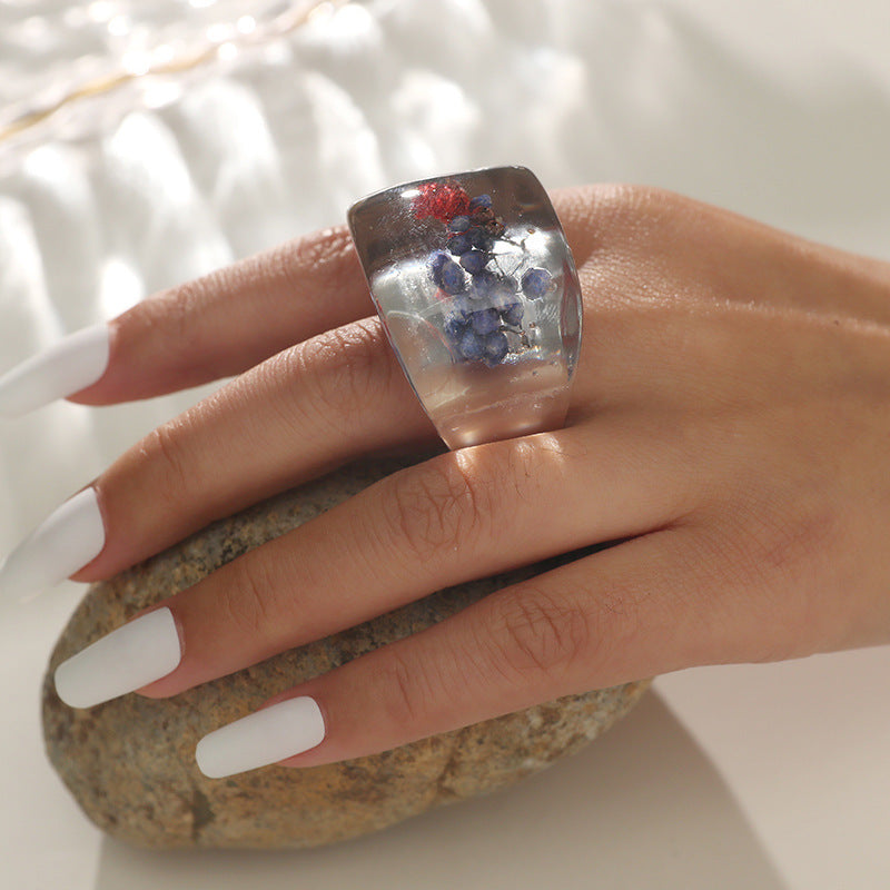 Simple Personality Creative Exaggerated Plant Specimen Epoxy Ring